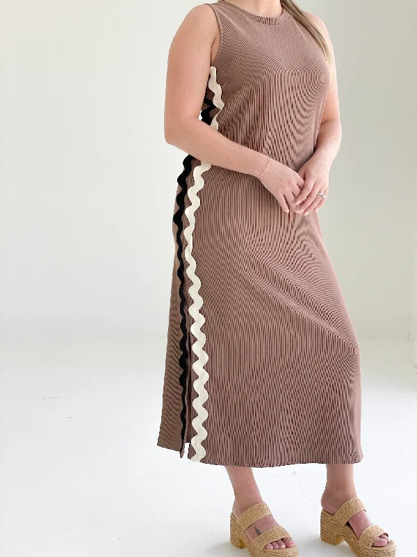 Silver Lining Midi Dress - Mocha